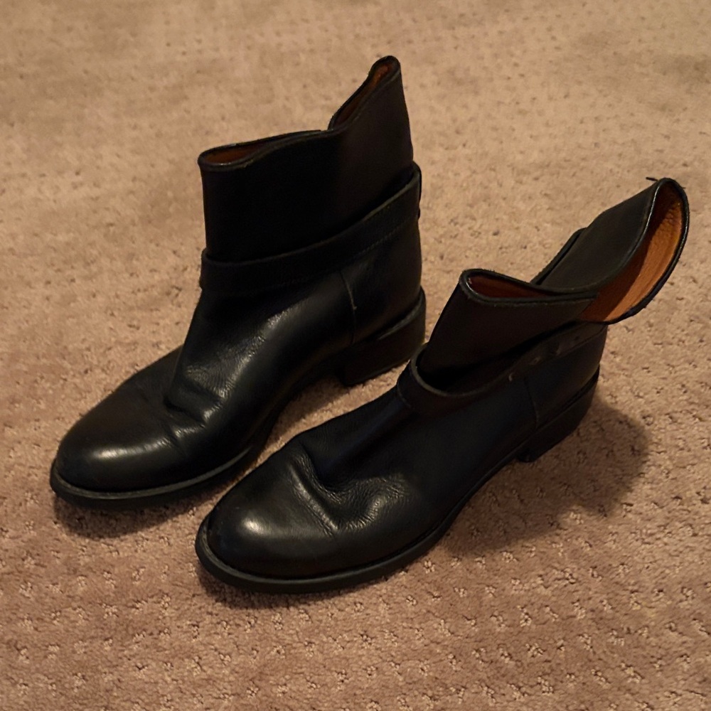 Black Leather women’s madewell Boots